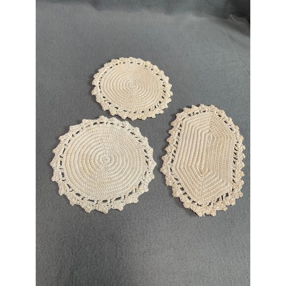 Handmade Crochet Lace Hot Pads plates Set of 3 Beige Cotton - Picture 7 of 15